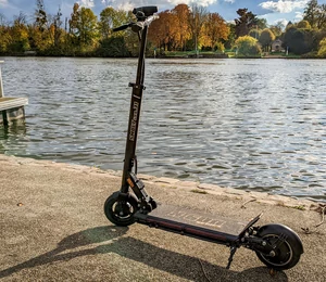 Test Smolt and Co X600 : une trottinette électrique de haute volée pour les gros rouleurs